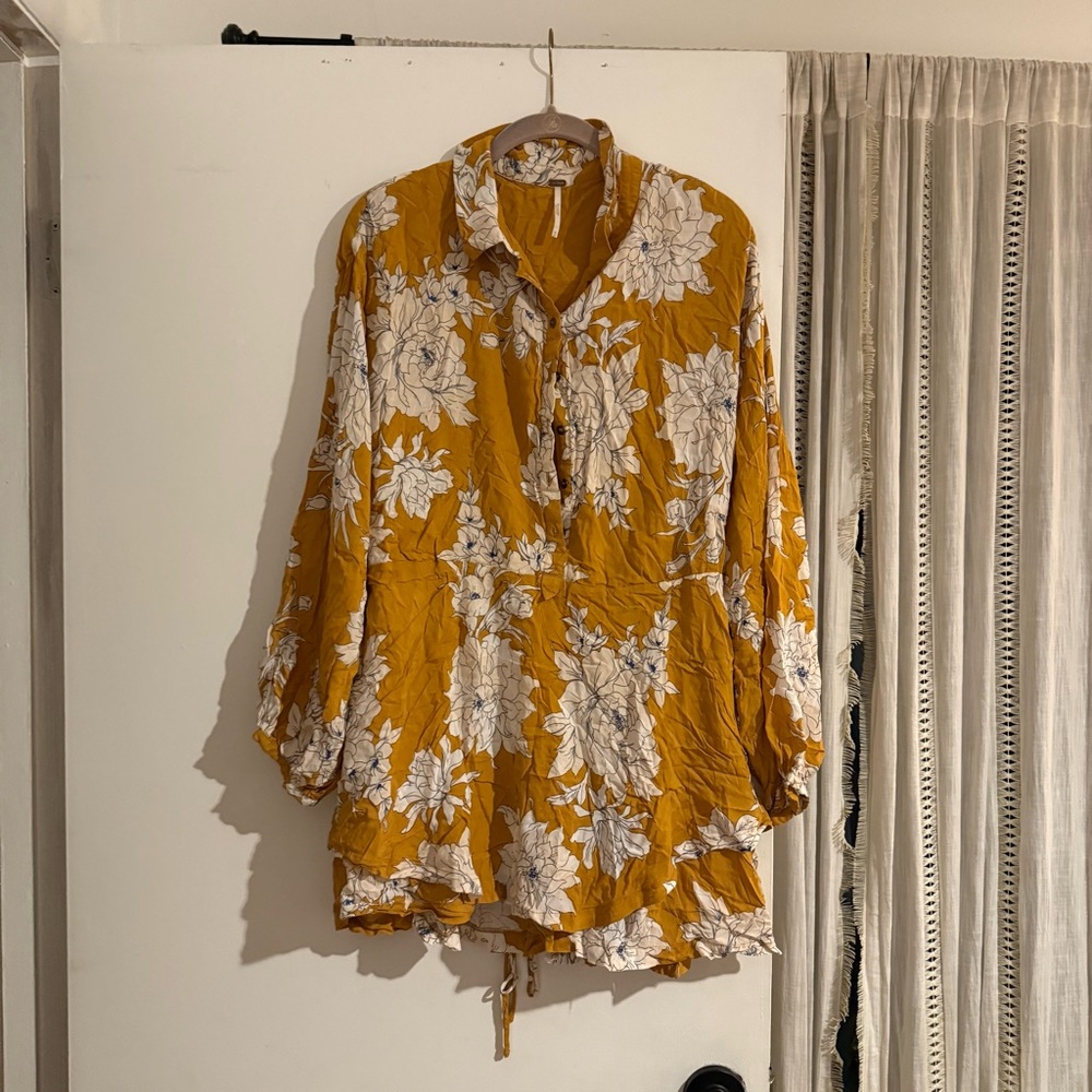 Free people shake it yellow floral button down dress size medium